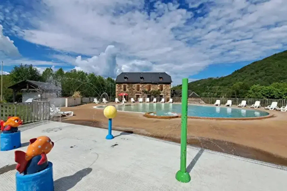 Ushuaïa Villages Camping Les Rives d'Olt et Aubrac