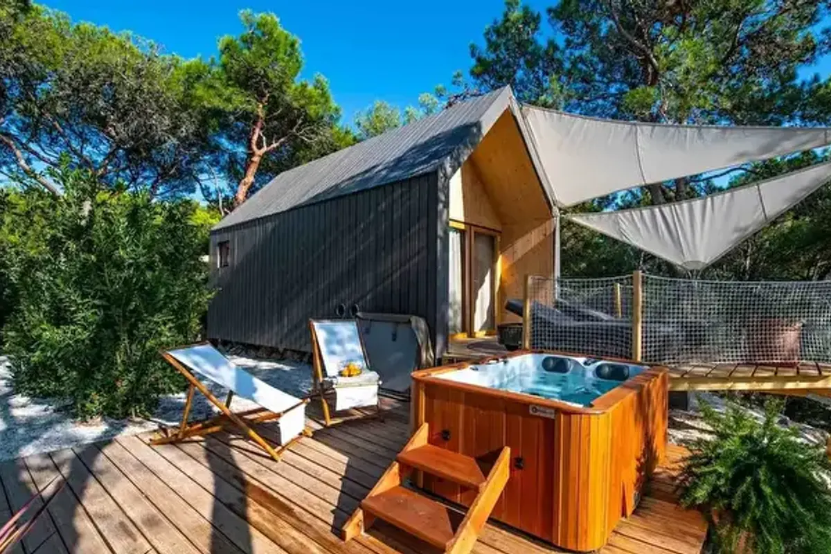 Camping Arena One 99 Glamping