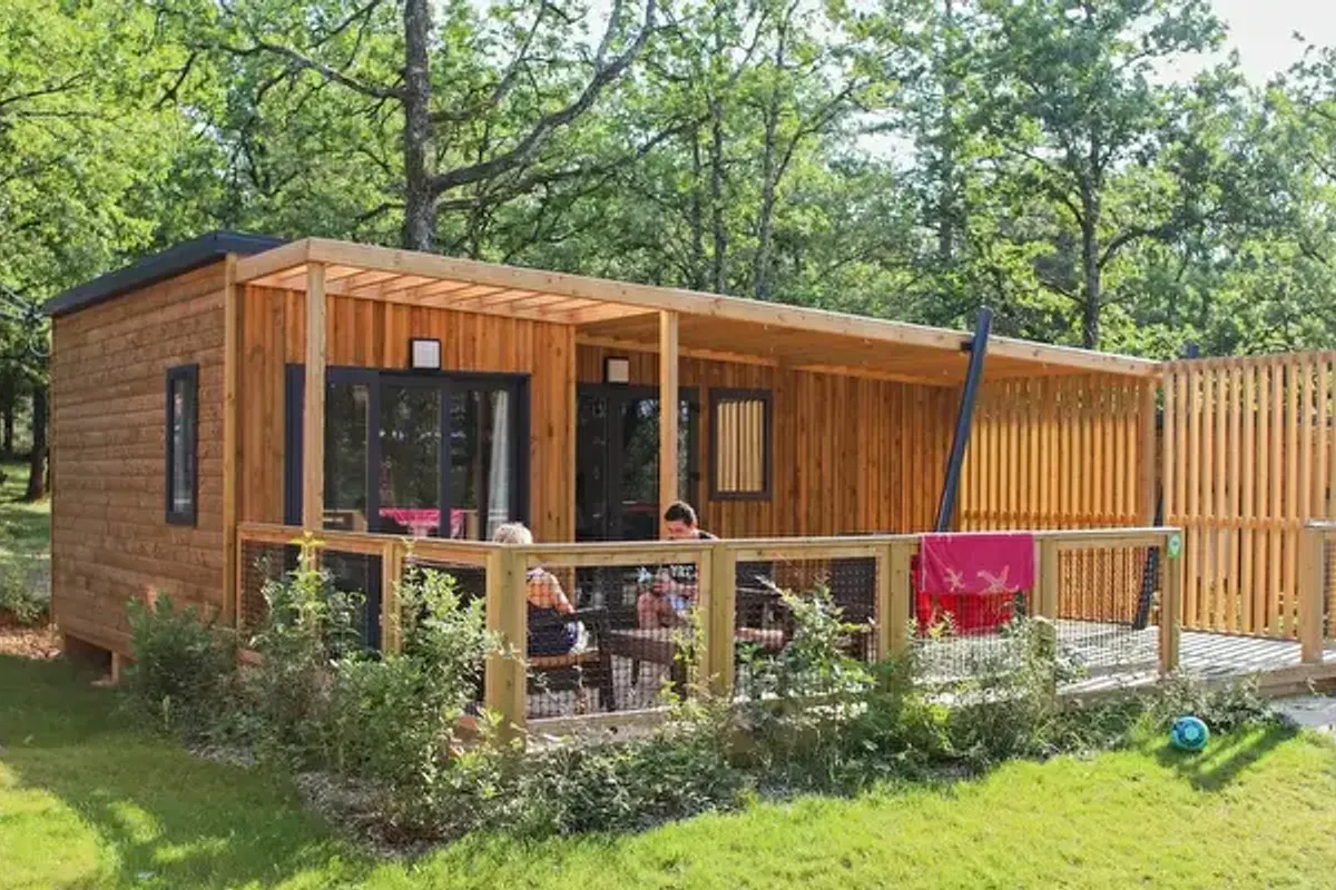 Camping Les Hirondelles