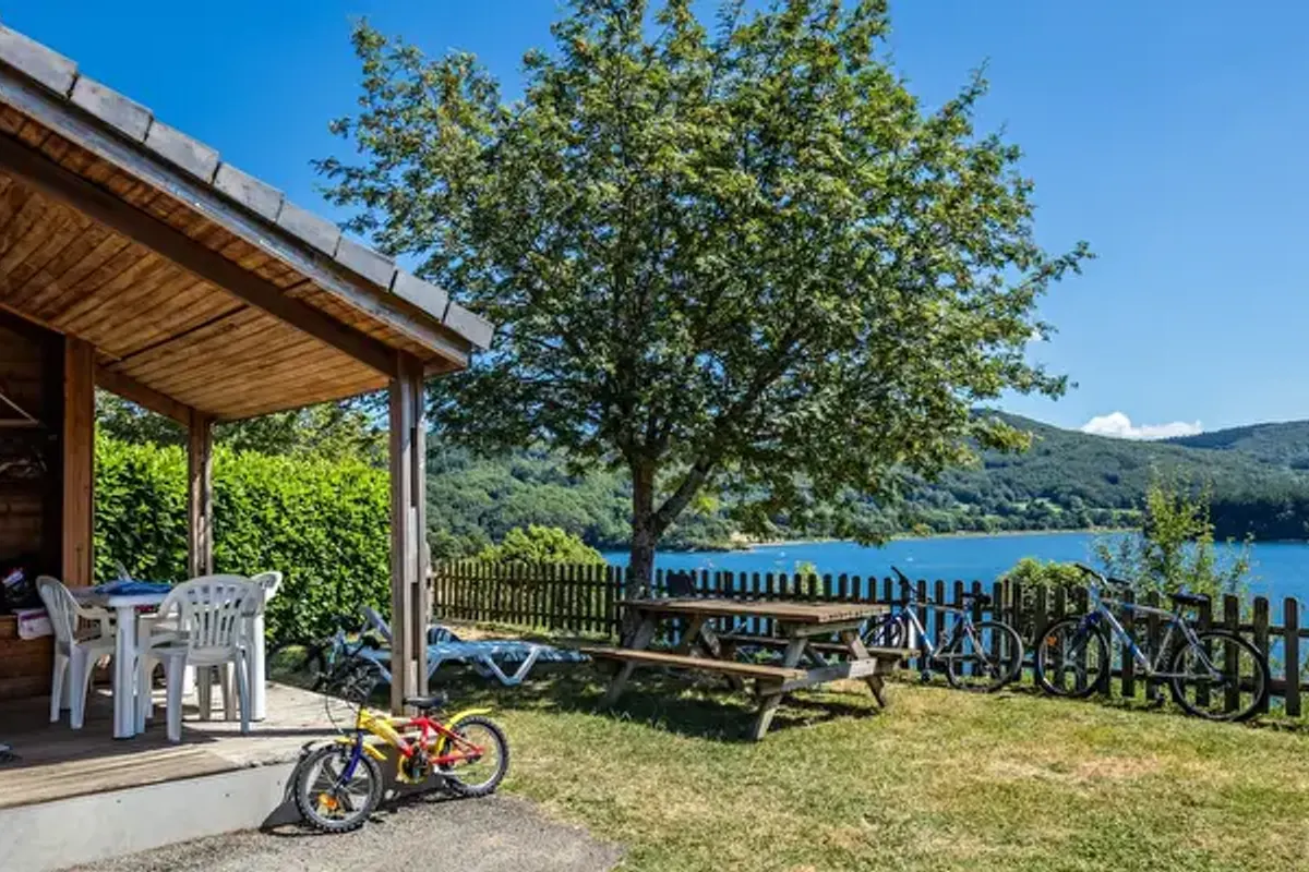 Camping Les Rives du Lac du Laouzas