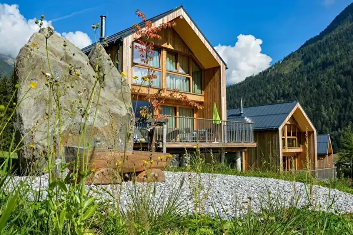 HOCHoben Camp & Explore