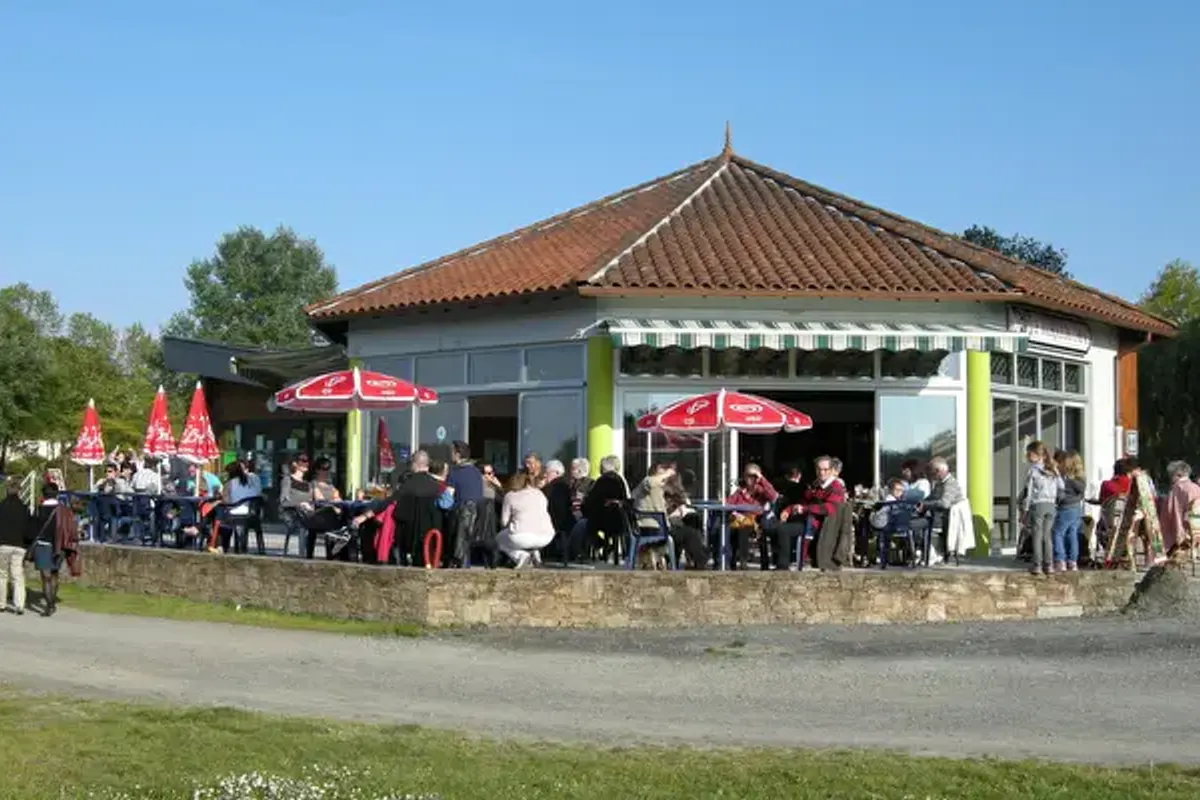 Camping du Chêne - Seasonova